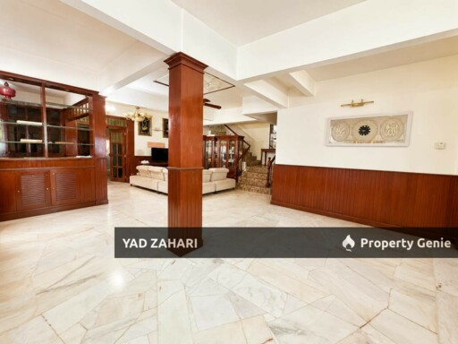 Seksyen 13, Shah Alam |  2-Storey Terrace 6 Bedrooms | RM900K - Corner Lot, Walking Distance to Surau & More Parking Space