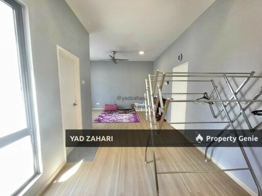 Crescent Park, Bukit Mahkota, Kajang | Townhouse 3+2 Rooms | RM640K - Fully Furnished, Renovated With Bigger Upper Unit