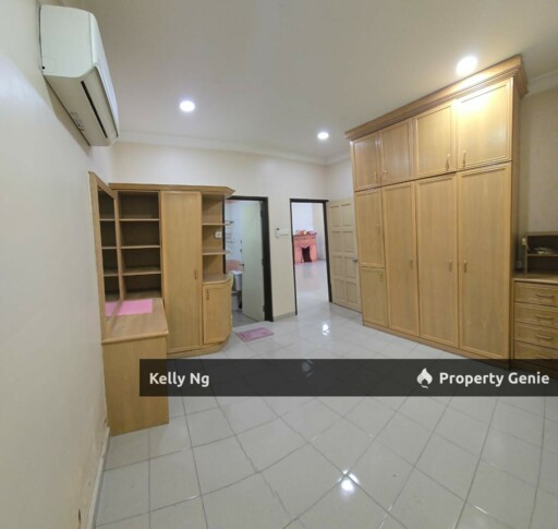 Single Sty Semi D House At Tmn Lucky Meru Klang For Sale