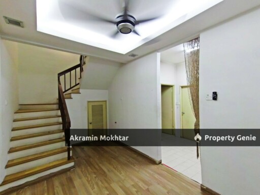 Freehold, Facing Play Ground & Renovated | 2 Storey Terrace House, Taman Pinggiran USJ 2, Subang Jaya
