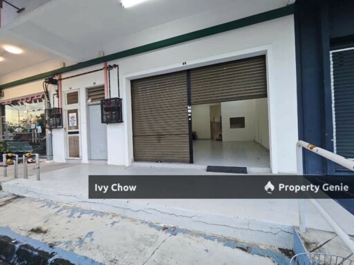 Shop Ground Floor Bandar Uda utama for rent