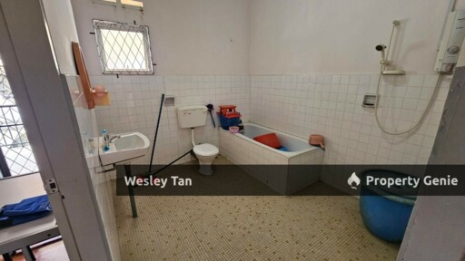 Cheapest RM6xx,000 Klebang 2 Storey SemiD Freehold Ori Condition 4rooms Large Garden Area
