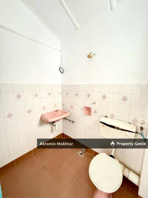 Freehold, End Lot & Renovated | Double Storey Bandar Puchong Jaya , Puchong
