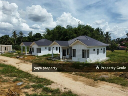 FOR SALE: KAMPUNG SALOR ,JALAN KOTA BHARU PASIR MAS KELANTAN