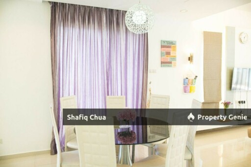 CORNER I SPACIOUS PARKING I FULLY FURNISHED I ASTER 3 Storey Superlink D'Impian Tropika, Seri Kembangan