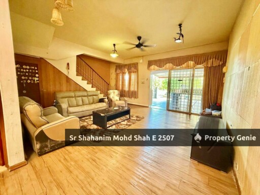 Double Storey Terrace, Taman Sri Aman, Lukut, PD (Facing Open)