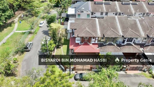Facing Open Corner Lot Renovated Double Storey Taman Putra Prima, Puchong.