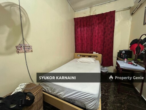 FACING OPEN Single Storey Storey Jalan Seroja, Bukit Sentosa Bukit Beruntung Rawang
