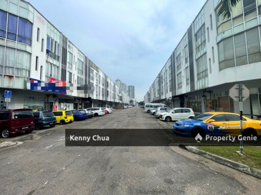Oasis 2 / Kota Puteri / 3 Storey Shoplot