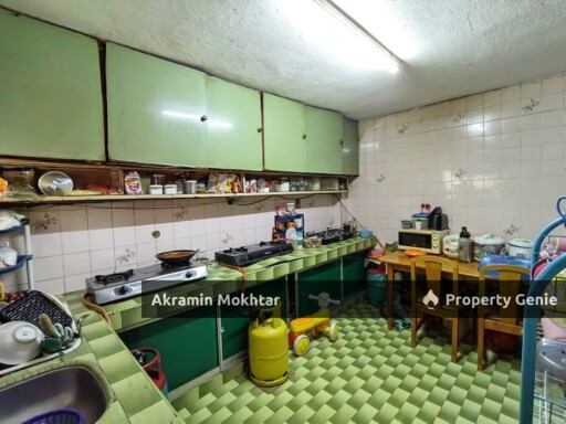 Extended | 2 Storey Terrace, Seksyen 18, Shah Alam
