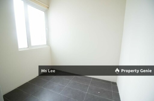 The Pearl @ KLCC-Level 17 private lift- Sale below bank value Rm480k