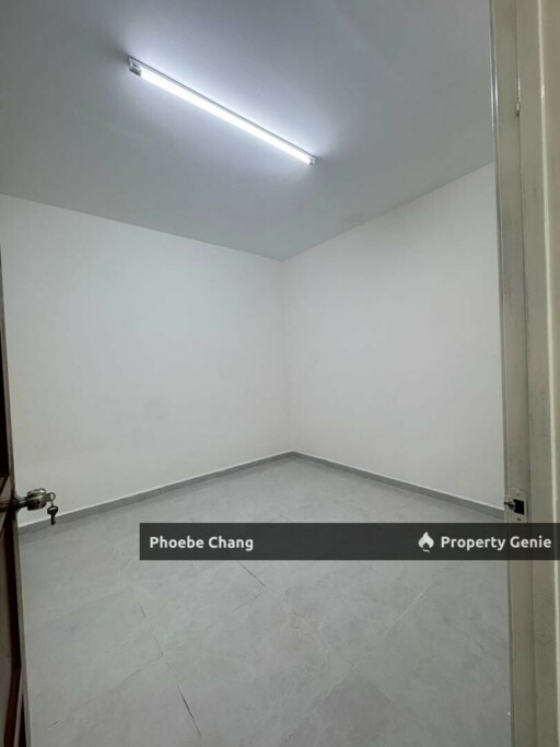 Beautiful & Spacious Fully Renovated Double Storey Terrace @Pekan Razaki, Gunung Rapat