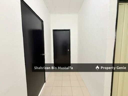 International Lot, End Lot, Taman Sri Saujana, Kota Tinggi, Johor