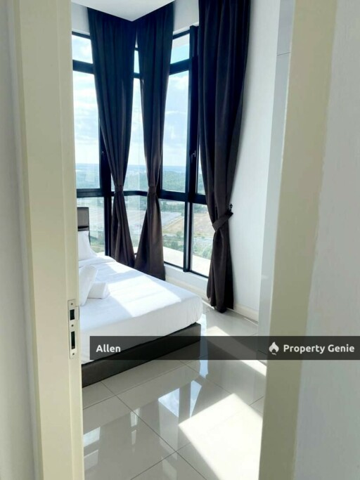 Legoland View! Fully Furnished Corner Unit @ D'Pristine, Medini for Rent.