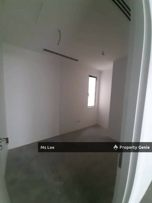 Binjai 8 @ KLCC- Near LRT, Bare Office, Level 37, Open for Reservation Now