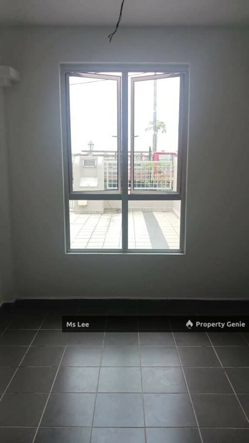 Bandar Puteri @ Klang - Renovated 2 Storey House - Sale Below Bank Value Rm201k