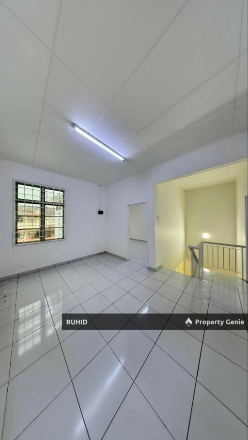 4 Bedrooms Double Storey House For Sale at Taman Puteri Wangsa