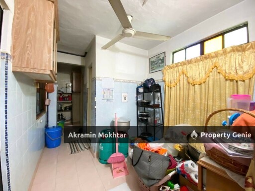 Fully Renovated | Double Storey Semi- D  Jalan Siakap Seksyen 17 Shah Alam .