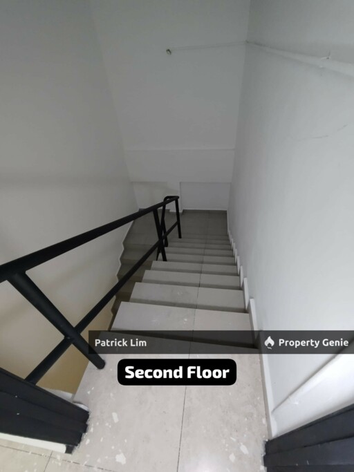 Taman Merdeka Shoplot (3 Storey Shoplot) For Sale (Fully Renovated)