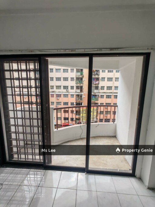 Sri Saujana Apartment @ Taman Wangsa Permai, KEPONG-Tingkat 5-Ready 30/9