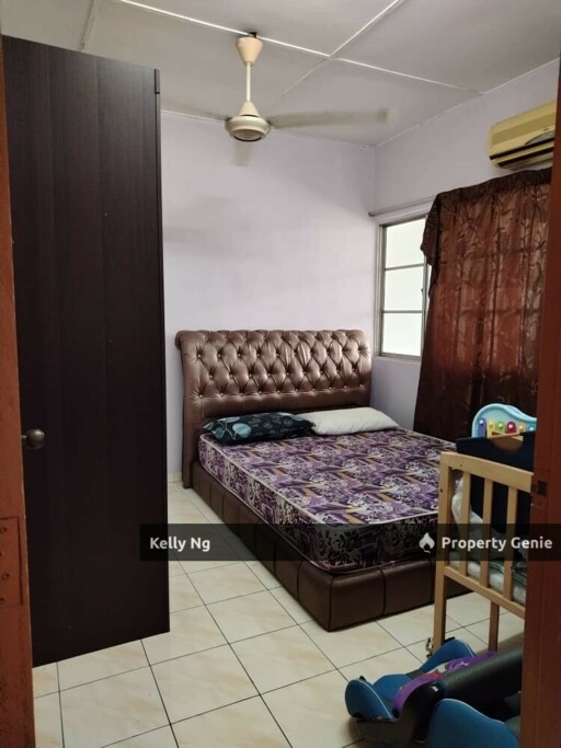 Townhouse 1st Floor Partly Furnished At Tmn Sentosa Klang For Rent