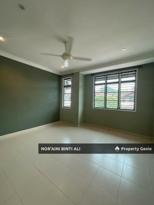 RUMAH TERES DUA TINGKAT  BANDAR DAMANSARA KUANTAN PAHANG UNTUK DIJUAL