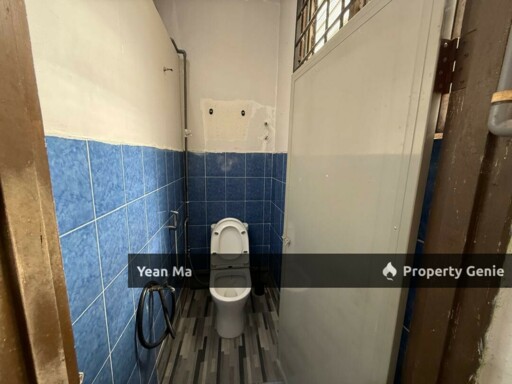 (Corner Lot)2 Storey Taman Rawang Jaya For Sales