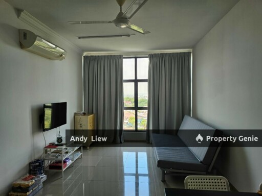 For sale Vista Alam service apartment Section 14 Shah Alam