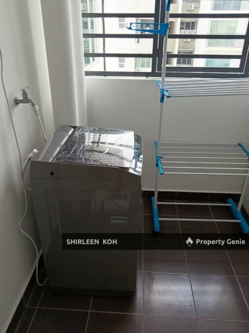 Room for Rent at Aliff Avenue @ Damansara Aliff Tampoi