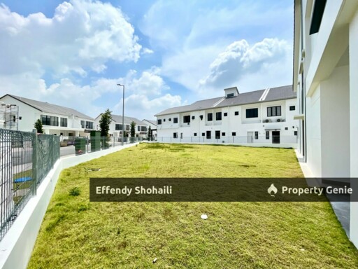 SEJATI LAKESIDE CYBERJAYA CORNER LOT
