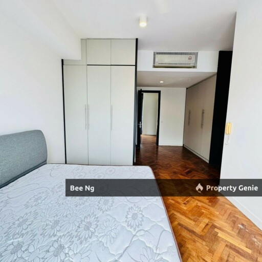 Avira Medini Iskandar @ 2 Storey Garden Terrace Corner Lot