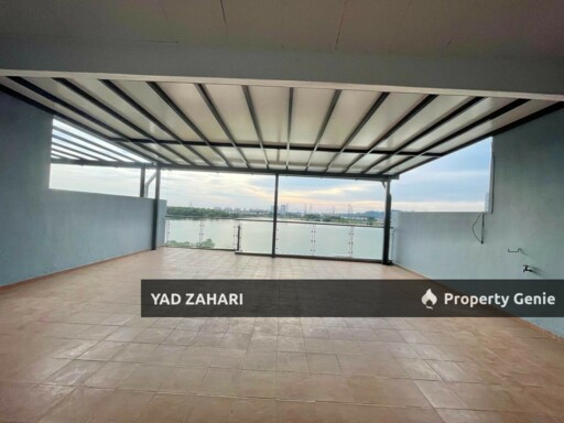 Taman Tasik Prima, Puchong | Townhouse 5 Bedrooms | RM890K - Fully Furnished, Roof Deck Facing Lake View & Spacious Built Up