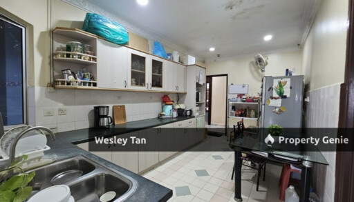 Single Storey SemiD Ayer Keroh Fully Extended 5rooms Extra Garden Area