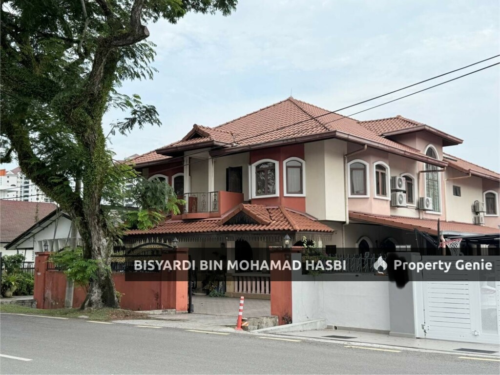Renovated 2 Storey Bungalow, Seksyen 11 Petaling Jaya, Kuala Lumpur.