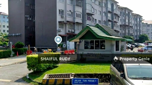 Pangsapuri Wira Ground Floor Parking Depan Rumah