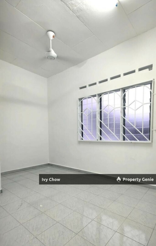 Taman megah kluang Low Cost for rent