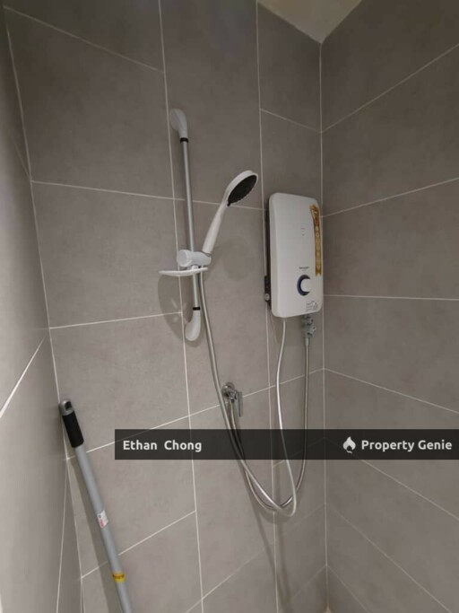 Fully Furnished Studio Dk Impian near Subang Airport and Help University