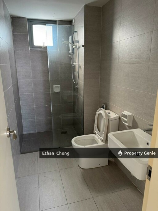 Gravit 8 Residence Partial Furnished For Sale