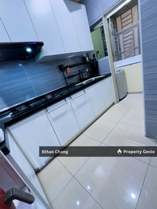 Fully Furnished Unit for Sale at Impian Sentosa, Klang
