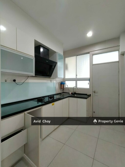 P'residen Apartment,  Permas Jaya, 3+1 Bedroom (Full Loan)