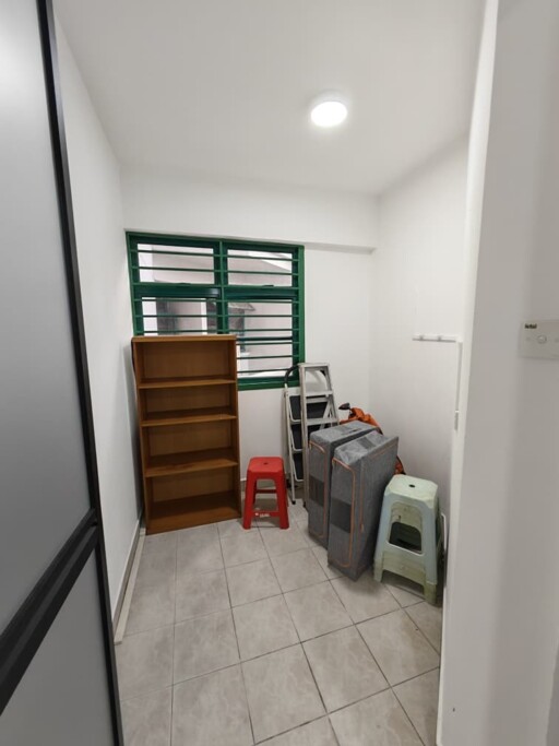 Straits View Condo For Rent