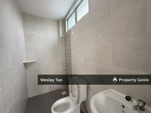 Below Bank Value! Freehold Corner 2.5 Storey Terrace @ Bukit Katil