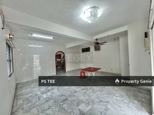 Double Storey Endlot to Sell