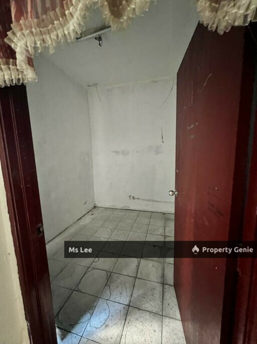 1st Floor Shop Apartment-Taman Sentosa,Klang-Sale Below Bank Value 15K