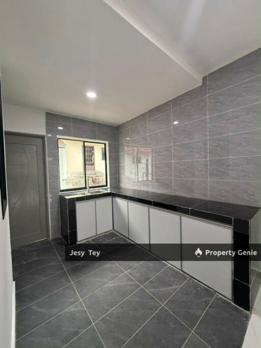 Kelapa Sawit Double Storey Fully Reno Sales