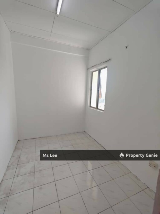 Taman Bunga Negara @ Seksyen 27 , Shah Alam-Blok 29 Tingkat 8-Ready 30/11 or 15/12