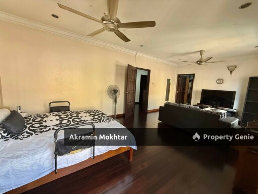 Freehold & Renovated | Double Storey Bungalow, Putra Hill Residency, Bandar Seri Putra, Kajang