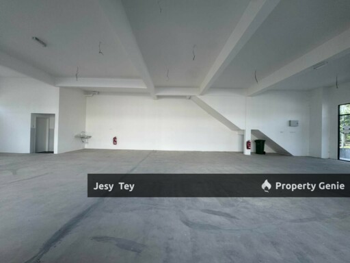 Kaze Hills, Ulu Tiram 2 Storey Shoplot  (End Lot Whole Block)