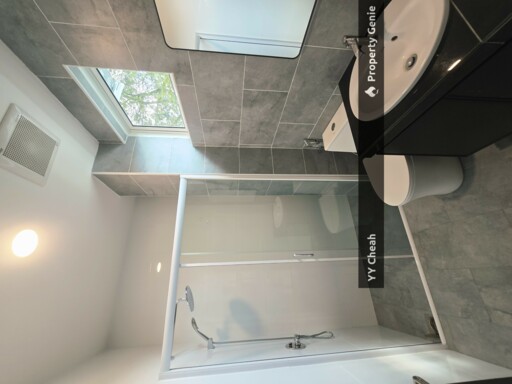 Tiger Lane 2.5 Storey Luxurios Semi-D, Designer Style Freehold, gated