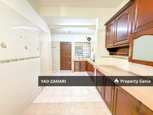 Seksyen 20, Shah Alam | 2-Storey Terrace 4 Bedrooms | RM599K - Renovated and Non Bumi Lot